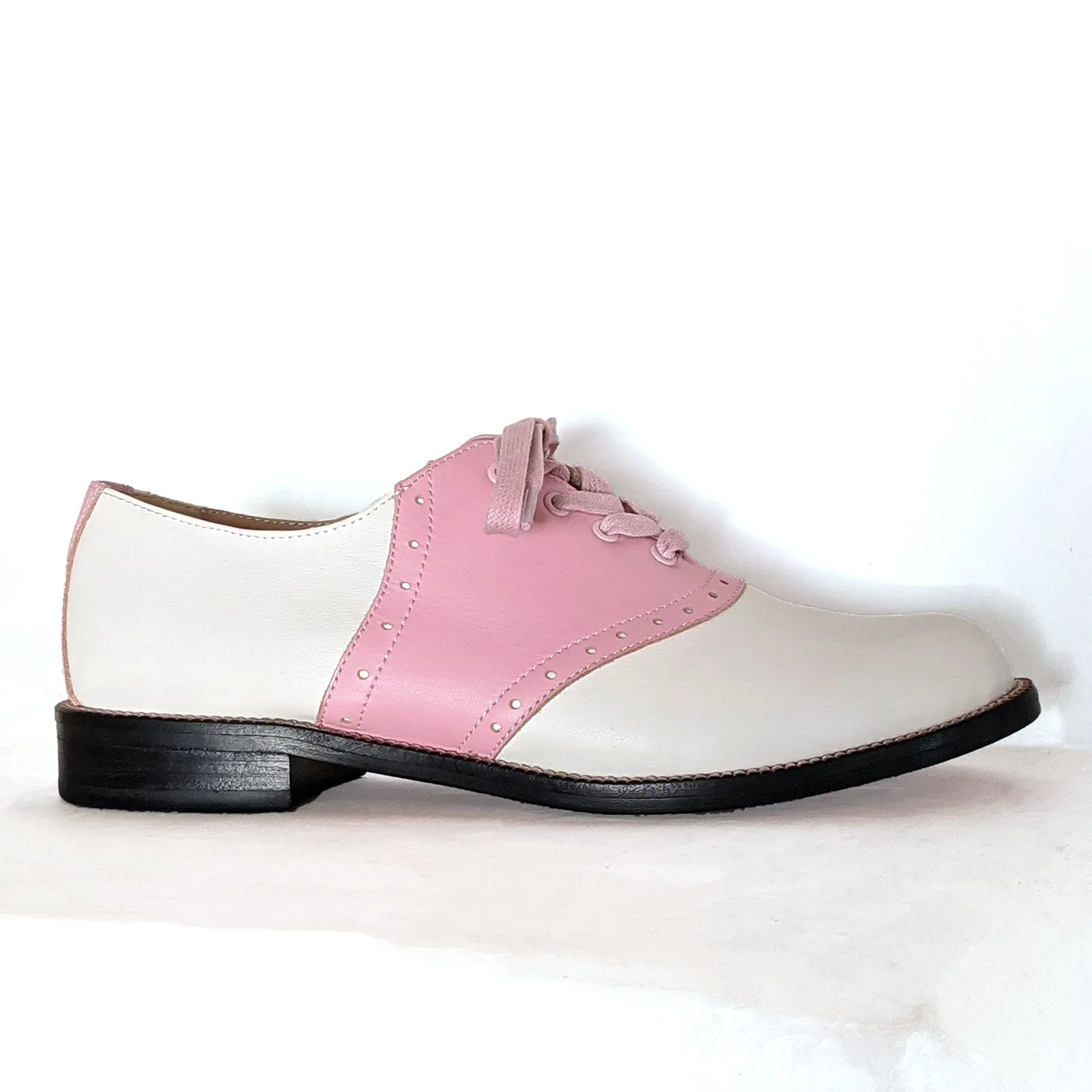 Saddle Oxford