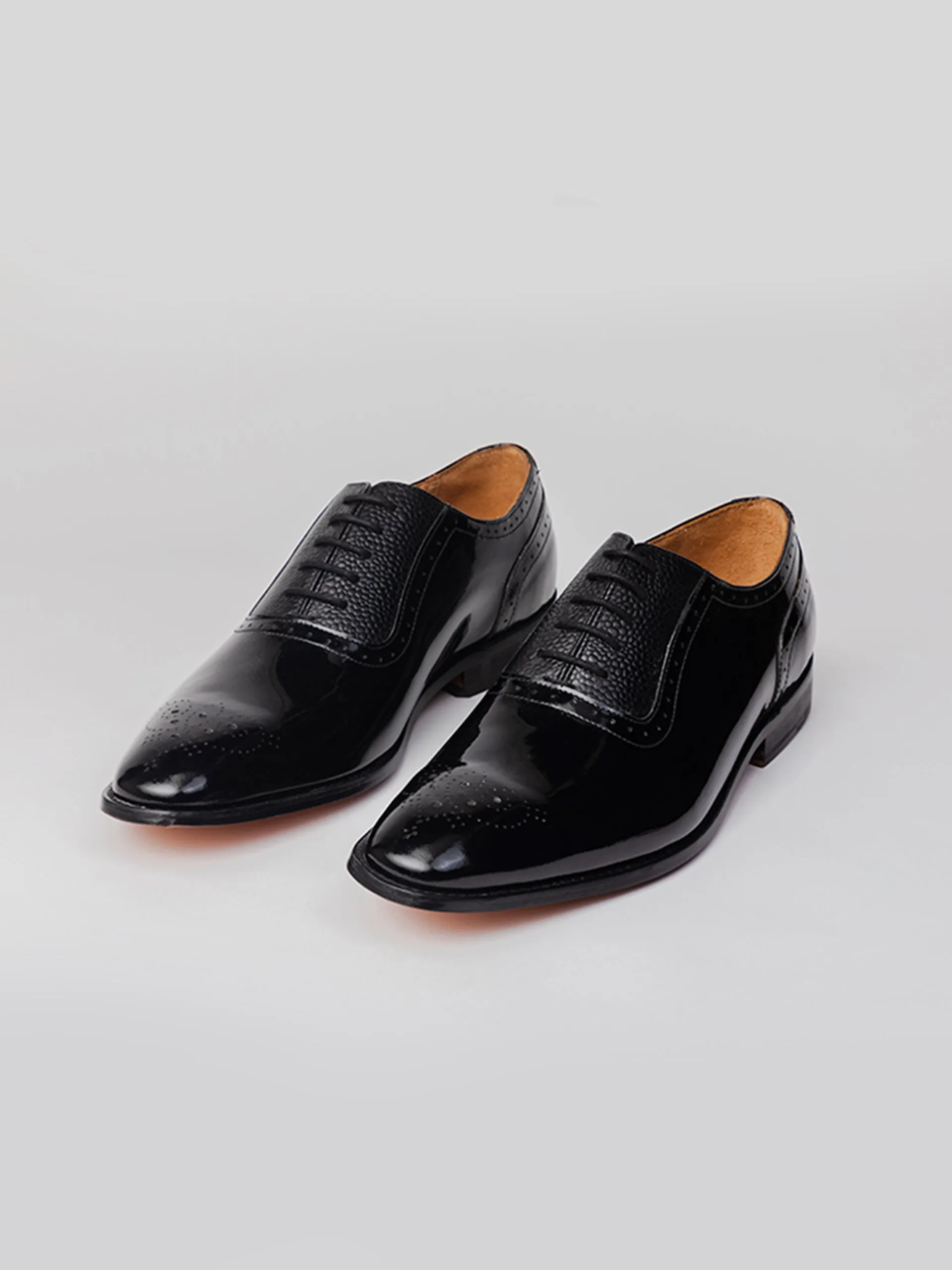 Suave Oxford -Patent Black